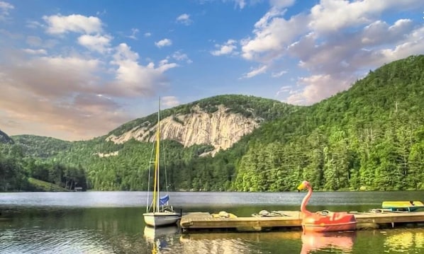 Bald Mountain in the background of Fairfield Lake