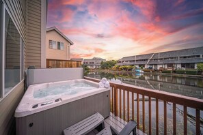 屋外スパ浴槽