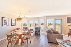 Boardwalk Breeze - Large bay windows across the entire wall facing the ocean for incredible views