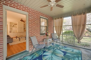 Screened-In Porch | Central Air Conditioning & Heating