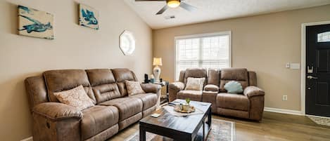 Wilmington Vacation Rental | 3BR | 2BA | 1,250 Sq Ft | Step-Free Access