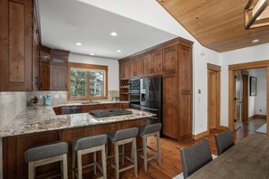 Bar seating for 4