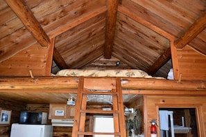 peterson-cabin-loft-REV