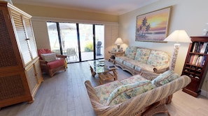 Living room - 2nd view