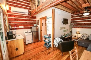 Kitchen/Living Room