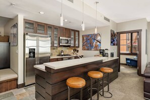 The ease of access to Hayden Lodge and a fully stocked kitchen makes it so convenient to stop back home for lunch!