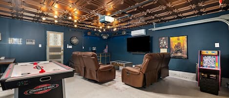 Spielezimmer