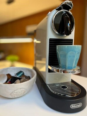 Kaffe och/eller kaffebryggare