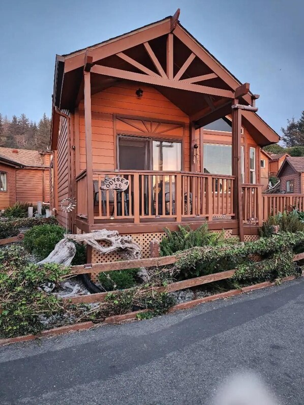 Ocean View Front Deck
