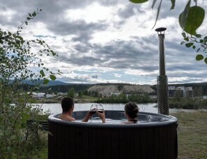 Hot Tub in Summer