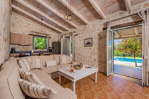 Villa Rizolia Epta image