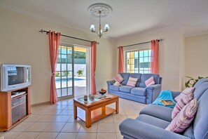 Villa Solange image
