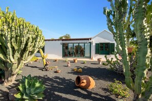 Villa Sarita Sol image
