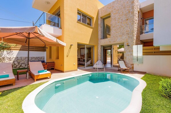 Villa Daphne Gouvia image