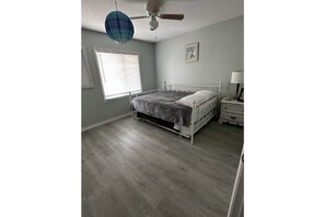 Bedroom 2 - Queen with Full trundle bed under.
