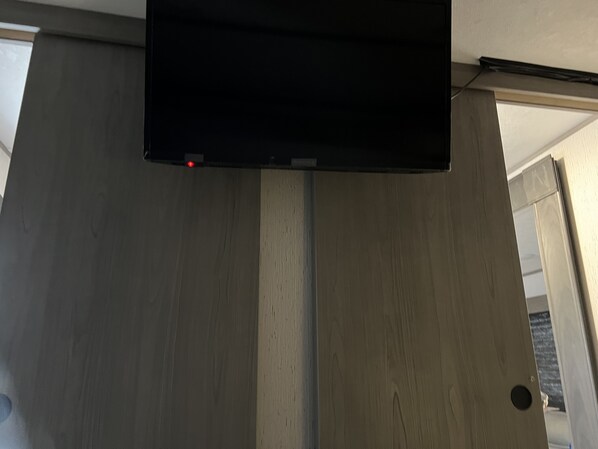 Fernseher