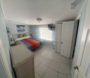 Comfortable Queen Bedroom