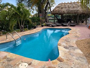 Fantastic Pool & Tiki