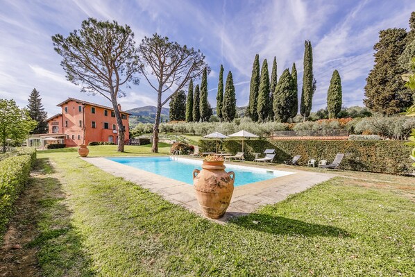 Private Pool