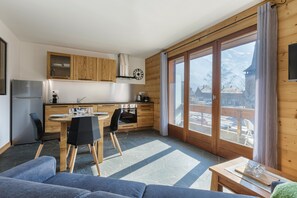 Chalet feel living room