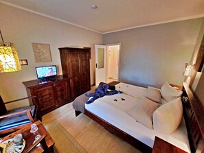 Doppelzimmer mit Doppelbett