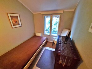 zusätzliches Zimmer mit Einzelbett
