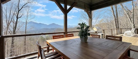 upper level deck dining table