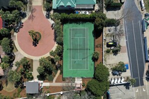 Tennis Court in Caribe