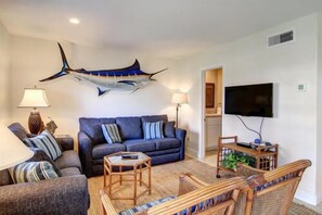 Living area - Living area sleeper sofa
