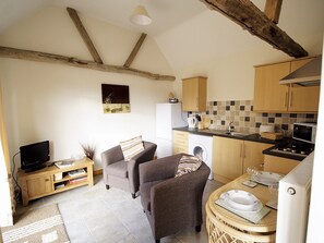 Open plan living space | Rosemary - Grove Farm Barns, Catfield