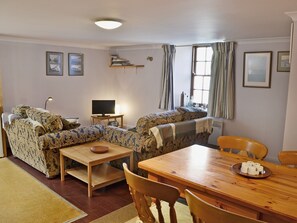 Open plan living space | Lee Cottage - St Cuthbert’s Square, Holy Island