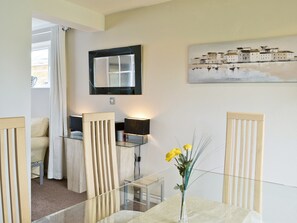 Dining room | Roanne, Gorleston-on-Sea