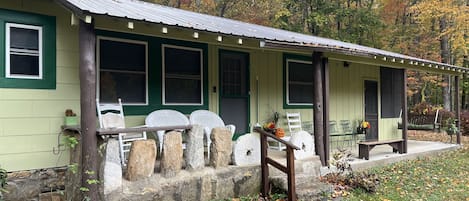 Cabin at Cedar Cliff Lake, NC