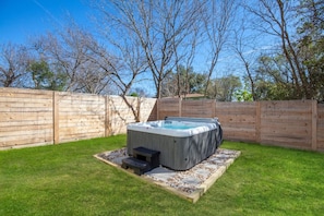 Bain à remous extérieur