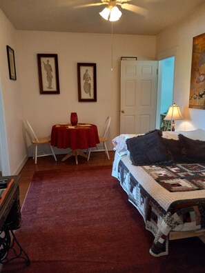 central rooms serves as second bedroom 