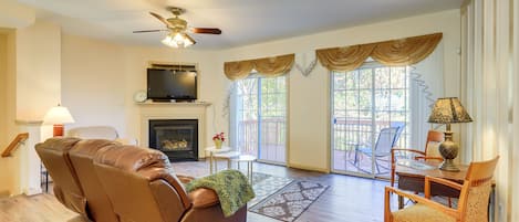 Decatur Vacation Rental | 4BR | 3.5BA | 1.986 Sq Ft | Step-Free Entry