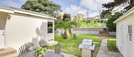 San Diego Vacation Rental | 3BR | 1BA | 900 Sq Ft | 4 Steps to Access
