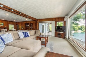 Huge sectional to relax looking at the lake