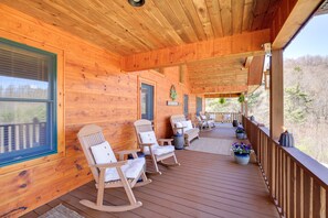 Deck | Mountain Views