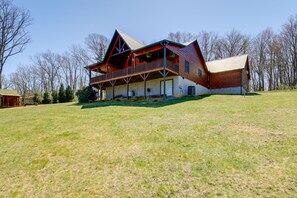 House Exterior | 2 External Security Cameras (Facing Out)