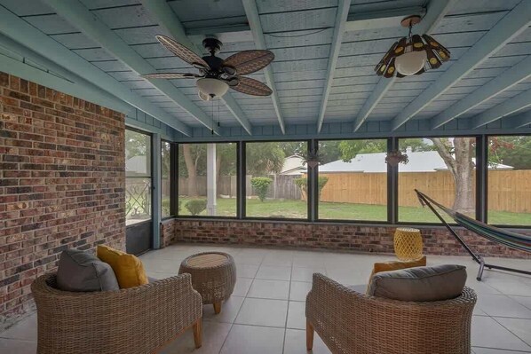 Screened in Back Porch