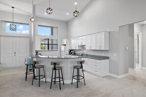 Fully Equipped Kitchen with Breakfast Bar