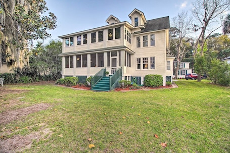 Savanahh Vacation Rental | 5BR | 3BA | Step-Free Access Via Ramp | 2,440 Sq Ft