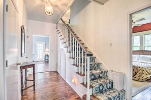 Entryway | Homeowner On-Site