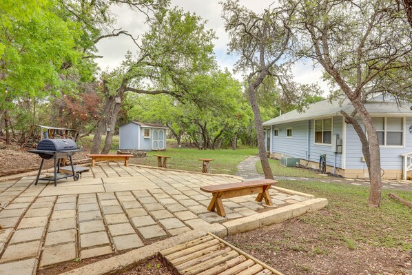 Canyon Lake Vacation Rental | 2BR | 2BA | 1,100 Sq Ft | 4 Steps to Access