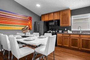 Enjoy family meals prepared in the fully equipped Kitchen 