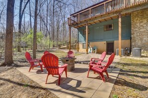 Yard | Fire Pit