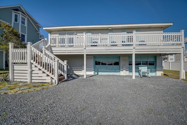 Holden Beach Vacation Rental | 3BR | 2BA | 1,200 Sq Ft | Stairs Required