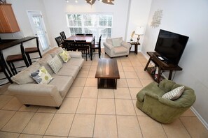 Living & Dining Area