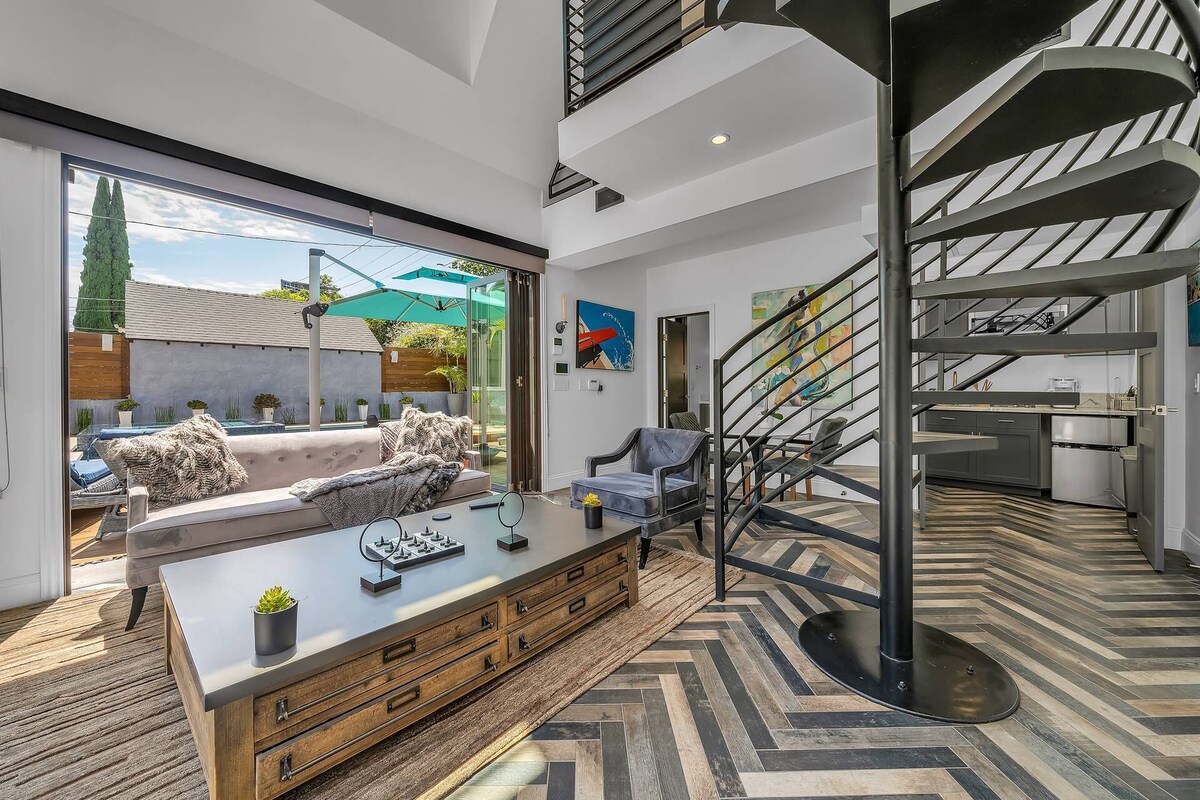 Beverly Grove Home w Heated Pool + Guest House